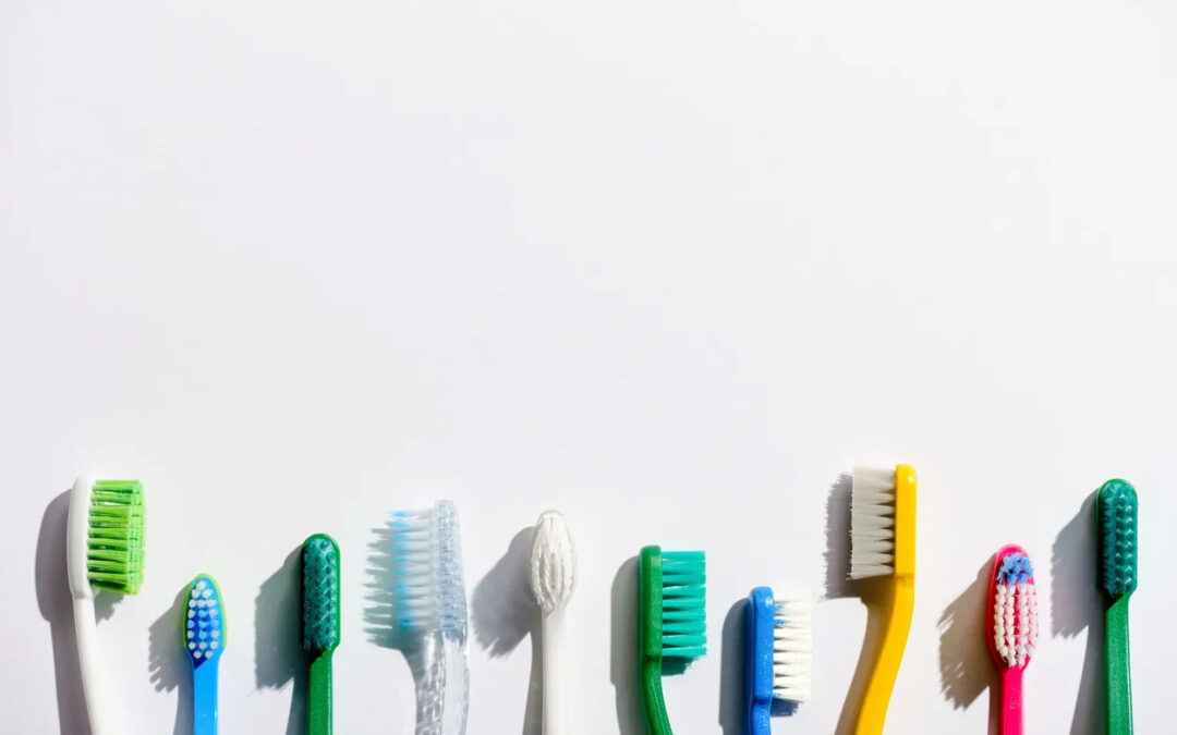 Proper Brushing and Flossing of Teeth for Optimum Dental Health